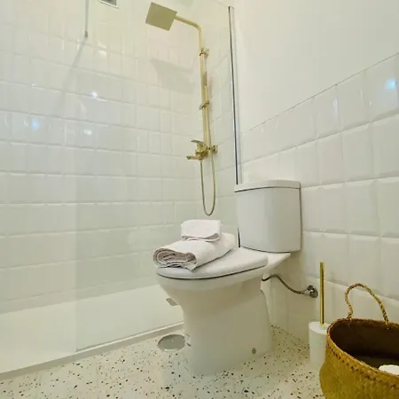 Bright Modern 3 Bedroom In Downtown Apartamento