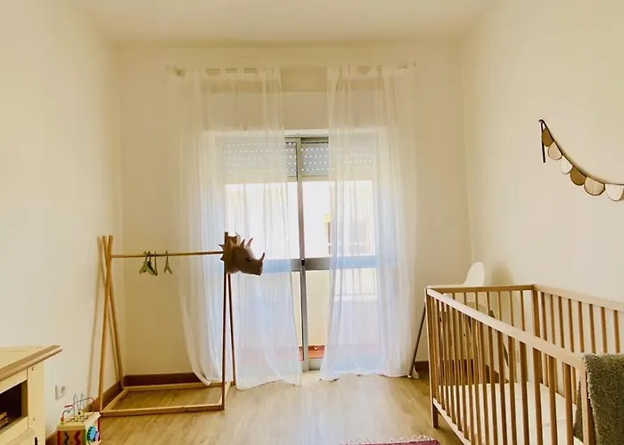 Bright Modern 3 Bedroom In Downtown Appartamento