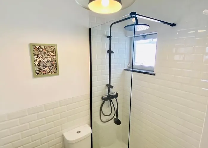 Bright Modern 3 Bedroom In Downtown Appartamento *