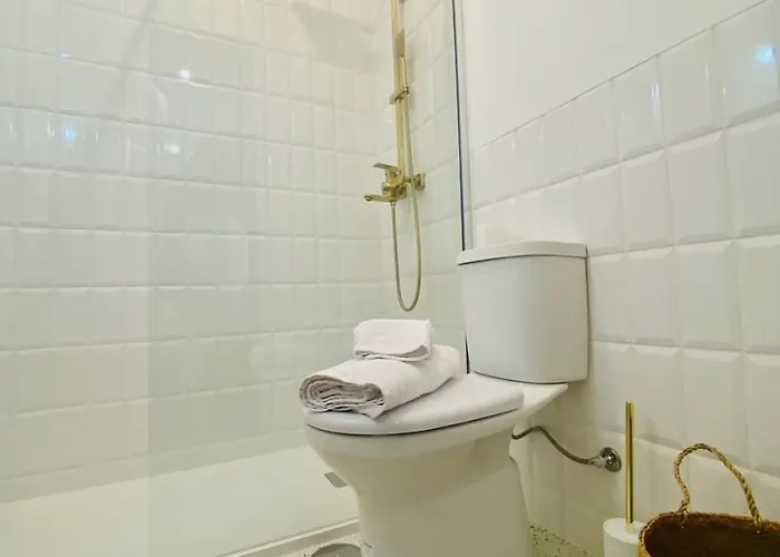 Bright Modern 3 Bedroom In Downtown Appartamento